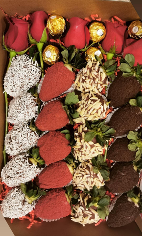 Blooming Berries of Love (20 Strawberries)