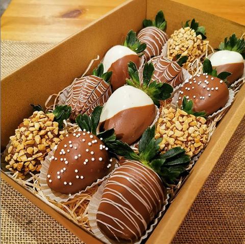 ChocoBerry Deluxe (12 Strawberries)